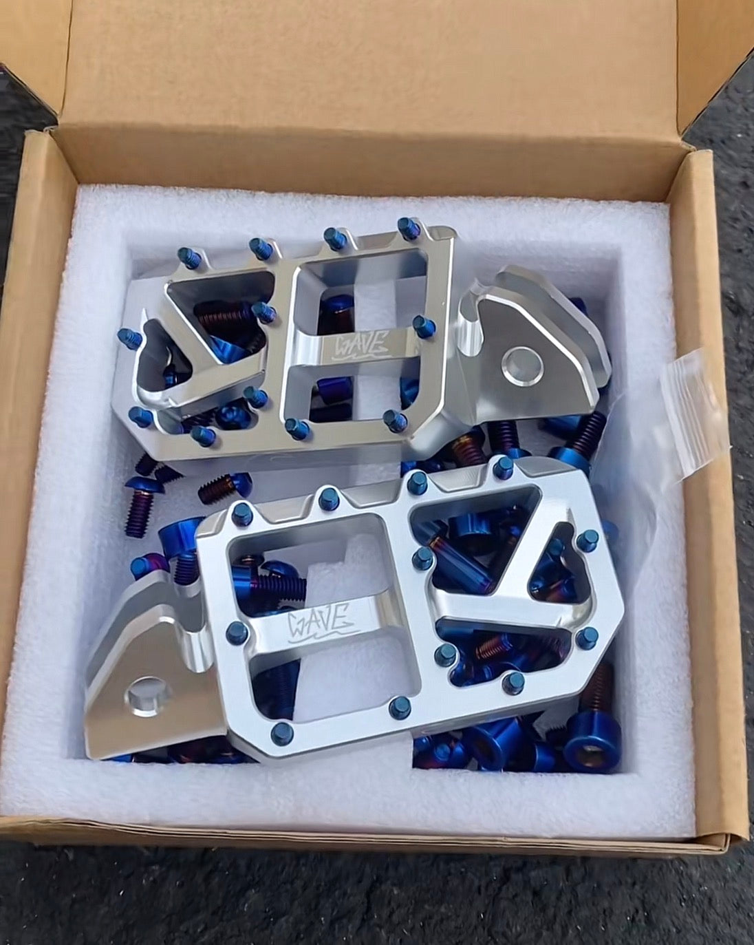 Pegs with titanium bolts Talarias, surrons, every ebike!!